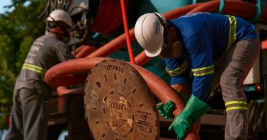 PPP de esgoto da Cagece reforça serviços de limpeza de rede para evitar transtornos no período chuvoso